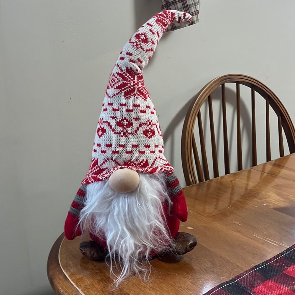 14” Red and White Gnome